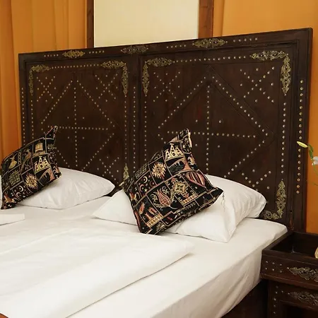 Hotel Oriental & Restaurant 4*