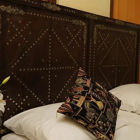 Oriental & Restaurant 4*