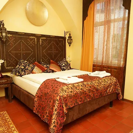 Oriental & Restaurant 4*