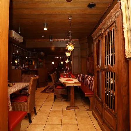 Oriental & Restaurant Hotel 4*