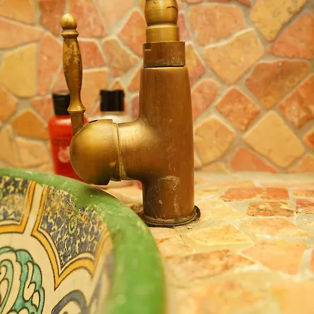 Oriental & Restaurant