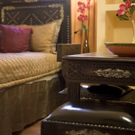 Oriental & Restaurant Hotell 4*