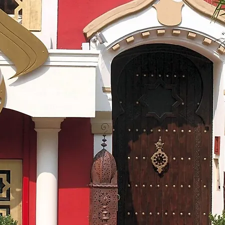 Oriental & Restaurant Hotel 4*
