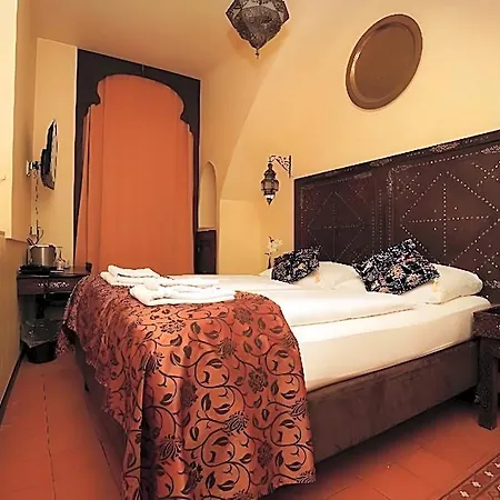 Hotel Oriental & Restaurant