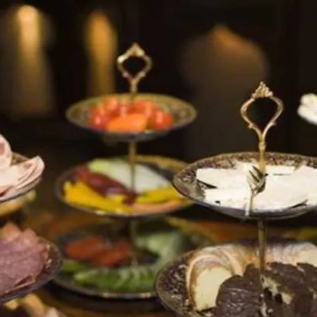 Oriental & Restaurant 4*