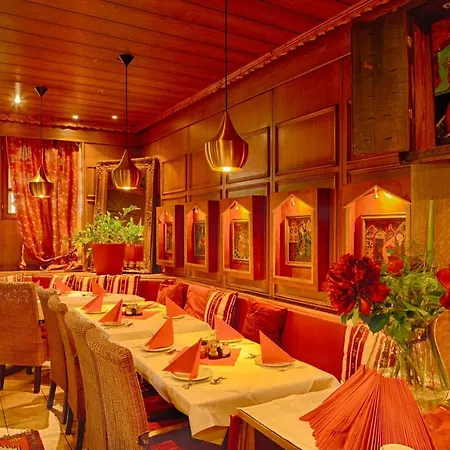 Oriental & Restaurant ホテル