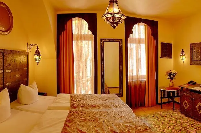 Hotel Oriental & Restaurant 4*