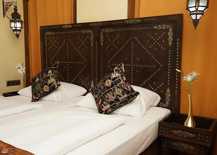 Hotel Oriental & Restaurant 4*