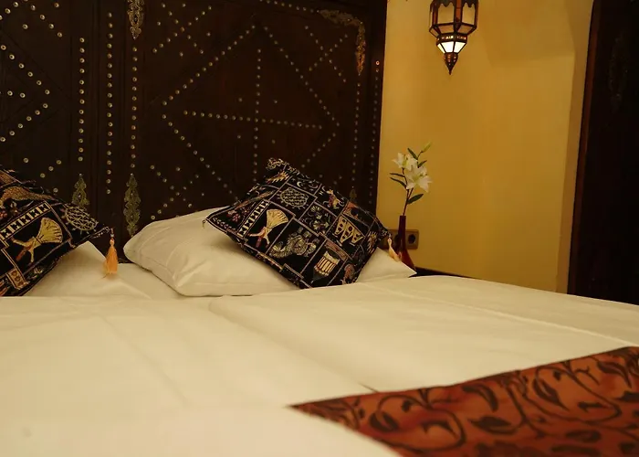 Oriental & Restaurant Hotel 4*