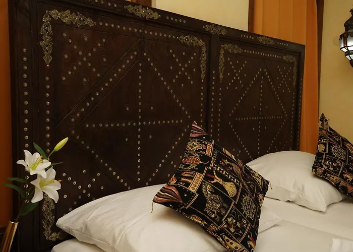 Oriental & Restaurant 4*