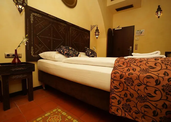 Oriental & Restaurant Hotel 4*