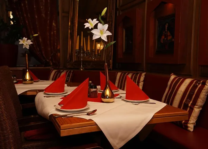 Oriental & Restaurant 4*