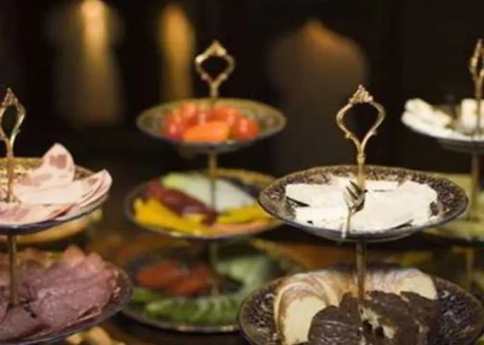 Oriental & Restaurant 4*